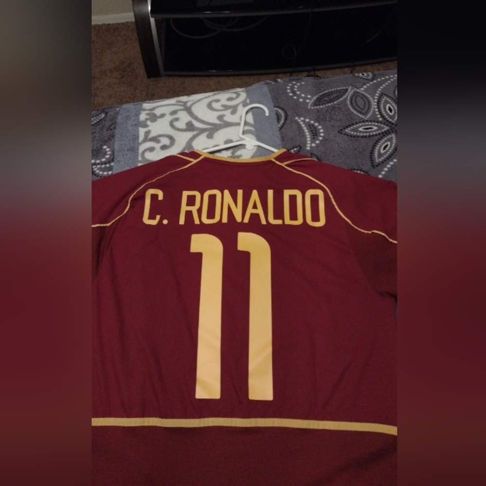 Cristiano Ronaldo Portugal home jersey 2002-2003